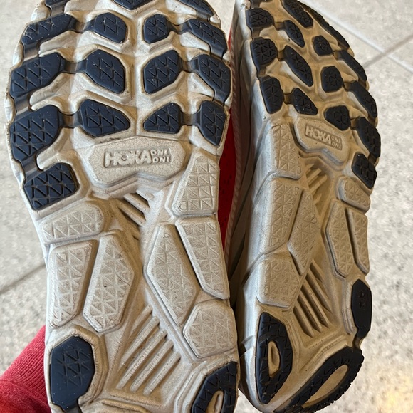 Hoka bondi one one. Super comfortable. - Picture 4 of 4